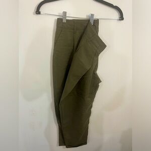 NWOT Dex Olive Army Green Crop Capri Pants MEDIUM Loose Fit
